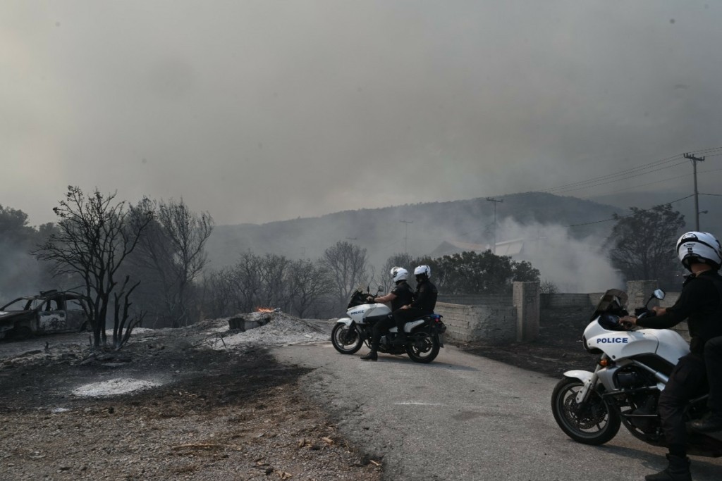 Φωτιά στην Πάρνηθα: Ελεύθεροι οι 3 προσαχθέντες για απόπειρα εμπρησμού σε Μενίδι, Αυλώνα – Κρατείται ο πρώην δικηγόρος
