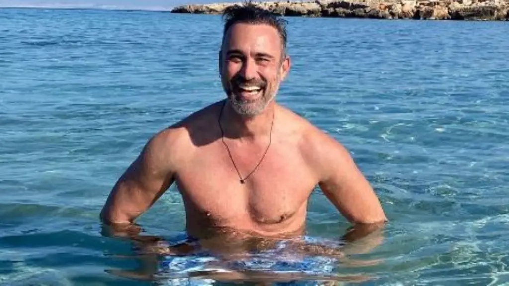 Ο Γιώργος Καπουτζίδης γιόρτασε τα γενέθλιά του στον βυθό της θάλασσας (pic&vid)
