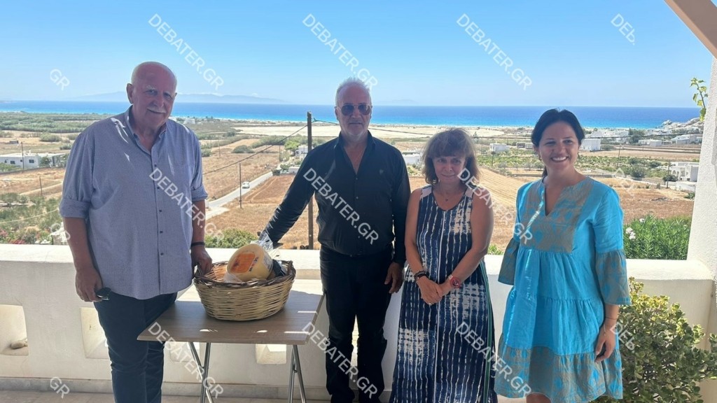 Συνάντηση με άρωμα… Νάξου – Γιώργος Παπαδάκης και Στέλλα Γκαντώνα βρέθηκαν με την Κατερίνα Σακελλαροπούλου (pics)