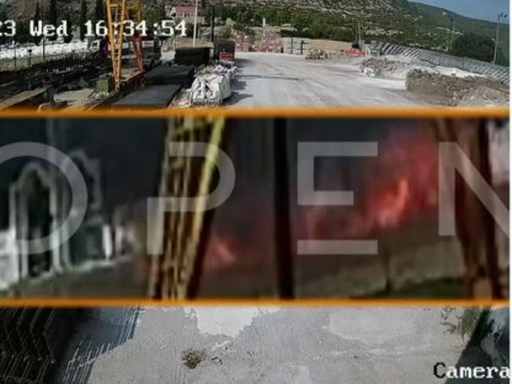 Βίντεο ντοκουμέντο – Η στιγμή που 52χρονος εμπρηστής φέρεται να βάζει φωτιά στη Χαλκίδα