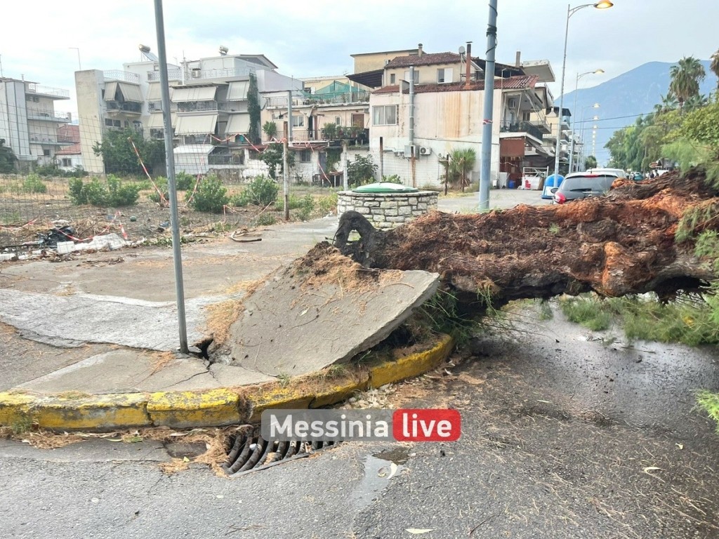 Μπουρίνι σάρωσε την Καλαμάτα – Καταστροφές σε αυτοκίνητα και καταστήματα – Μεταφέρθηκαν προληπτικά στο νοσοκομείο άνθρωποι