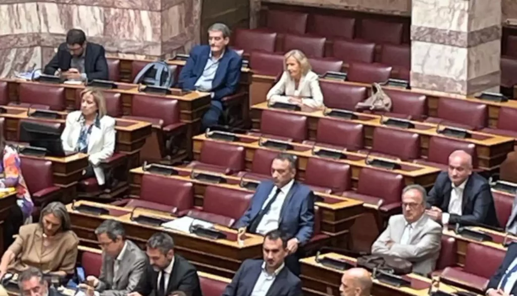 Σπαρτιάτες: Νέα διακοπή στη δίκη λόγω της απουσίας Στίγκα