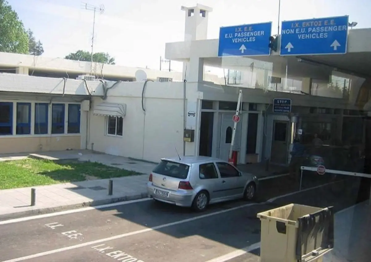 Καβάλα: Συνελήφθη στη Βουλγαρία ο άνδρας που κατέβασε την ελληνική σημαία