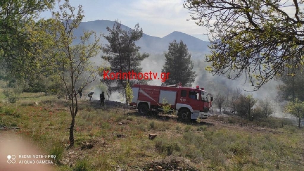 Υπό μερικό έλεγχο η φωτιά στο Στεφάνι Κορινθίας