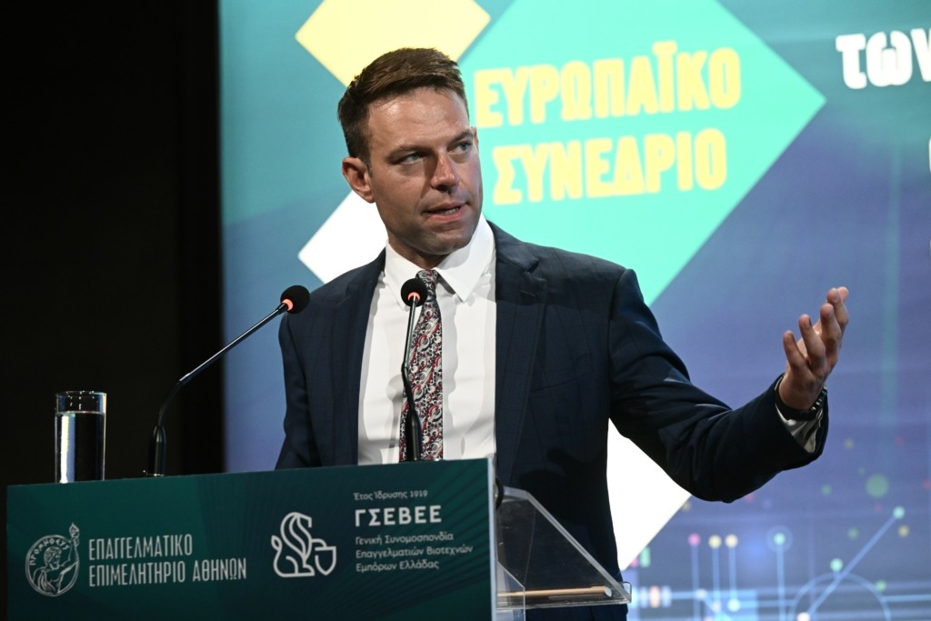 Αυτός είναι ο γνωστός ηθοποιός δίπλα στον Στέφανο Κασσελάκη – Η κοινή φωτογραφία τους