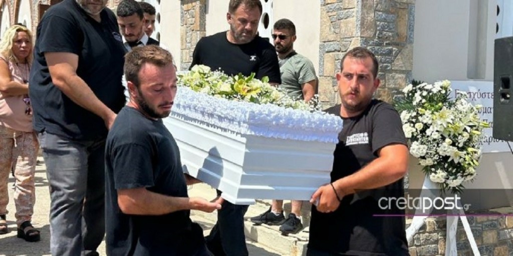 Κηδεία 36χρονου Αντώνη: Ράγισαν και οι πέτρες με τους επικήδειους – «Ο Αντώνης έζησε αθόρυβα αλλά έφυγε εκκωφαντικά»