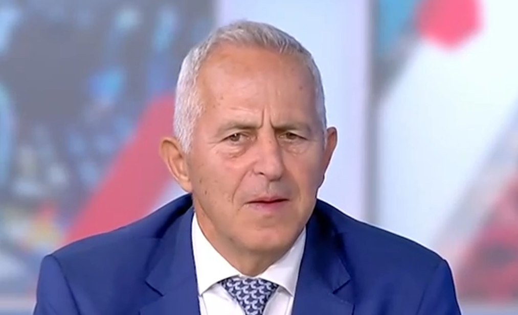 Αιχμηρός ο Ευάγγελος Αποστολάκης – «Ο ΣΥΡΙΖΑ θα λειτουργεί σαν κόμμα – Όποιος δεν θέλει να κάτσει στην άκρη»