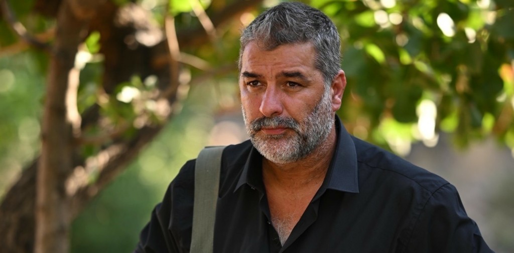 Η είσοδος του Βασίλη Μπισμπίκη στον «Σασμό» προκάλεσε παροξυσμό στο Twitter