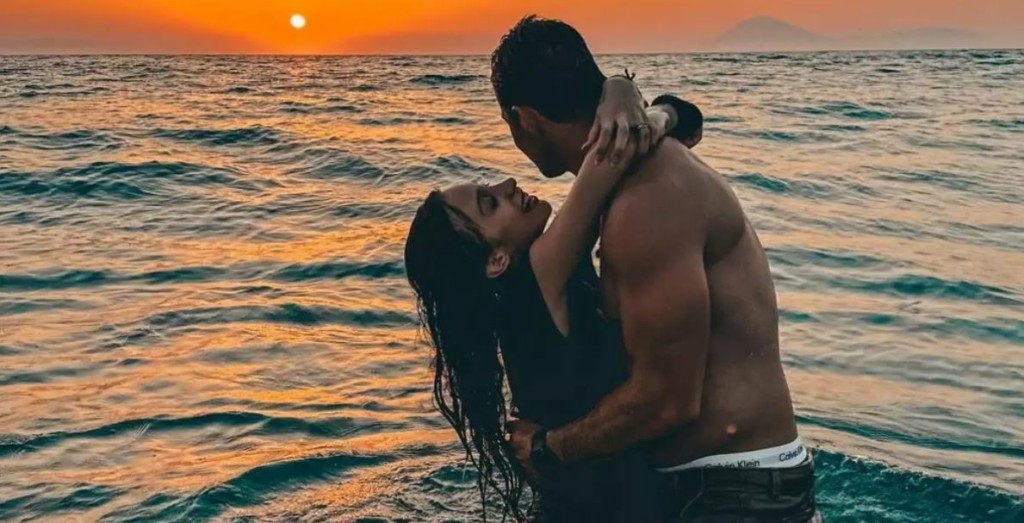 Η δημόσια ερωτική εξομολόγηση της Δήμητρας Βαμβακούση στον Γιώργο Αγγελόπουλο μετά την αποκάλυψη ότι παντρεύονται
