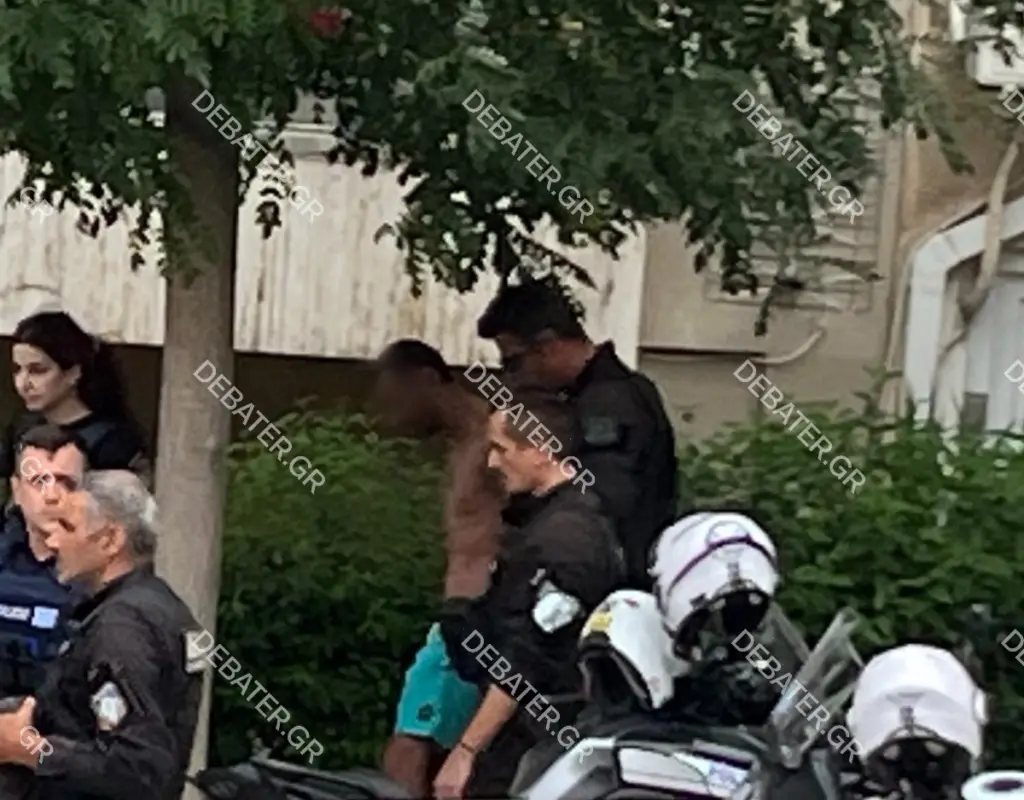 Έτσι έληξε το θρίλερ με τον ταμπουρωμένο άνδρα στο Νέο Κόσμο (pics&vid)