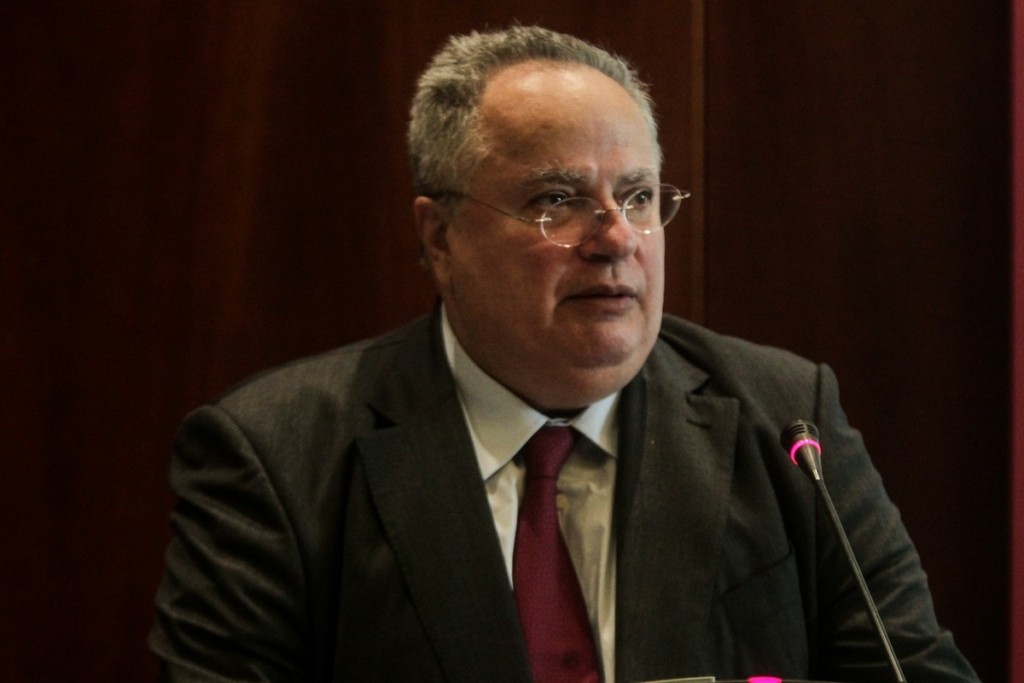 Νίκος Κοτζιάς: Ένα… κλικ μακριά από τον iSyriza