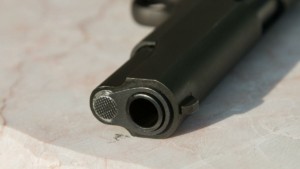 Τραγωδία στη Λάρισα: 82χρονος αυτοπυροβολήθηκε μέσα στο σπίτι του – Τον βρήκε ο γιο του