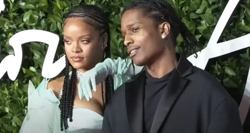 Rihanna και A$AP Rocky ποζάρουν πρώτη φορά με τον νεογέννητο γιο τους