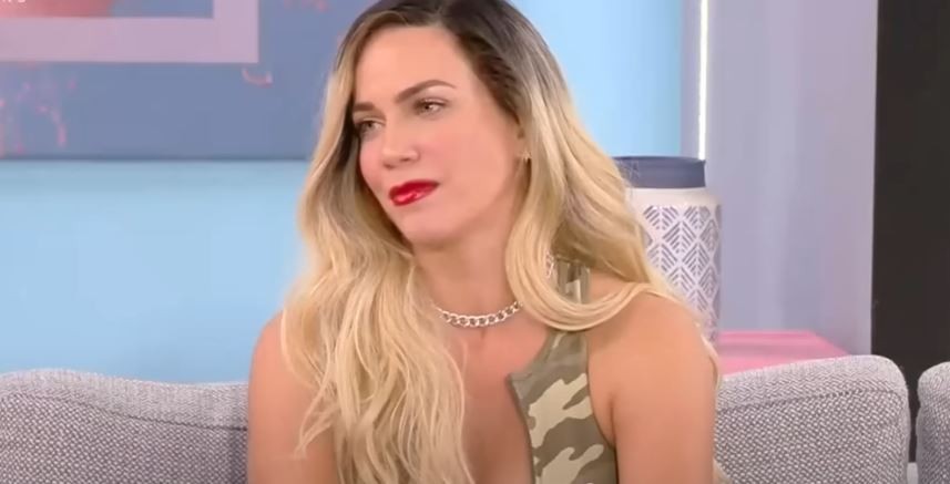 Οι πρώτες δηλώσεις της Κατερίνας Στικούδη μετά την ανακοίνωση της δεύτερης εγκυμοσύνης της (vids)