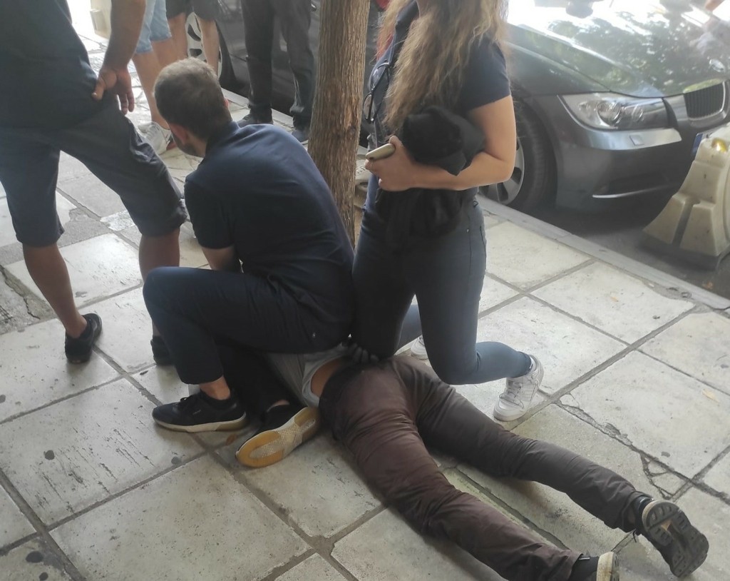 Θεσσαλονίκη: Συνελήφθη επ’ αυτοφώρω 42χρονος για ληστεία σε κοσμηματοπωλείο – Πήρε χρυσαφικά αξίας 8.000 ευρώ