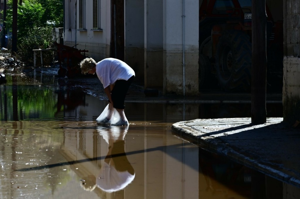 Δραματική έκκληση βοήθειας από το Κεραμίδι Τρικάλων – «Είμαστε 45 άτομα εγκλωβισμένα για 6η μέρα»