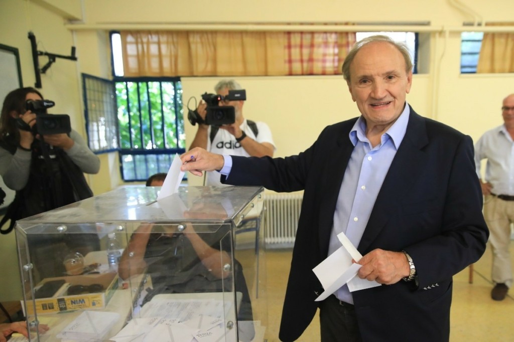 Ψήφισε ο Στέφανος Τζουμάκας – “Μεγάλη μέρα για την Αριστερά”