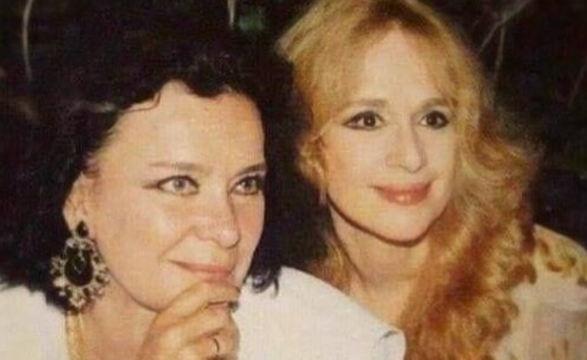Αυτό ήταν το κρυφό μυστικό της Αλίκης Βουγιουκλάκη για τον θάνατο της Καρέζη