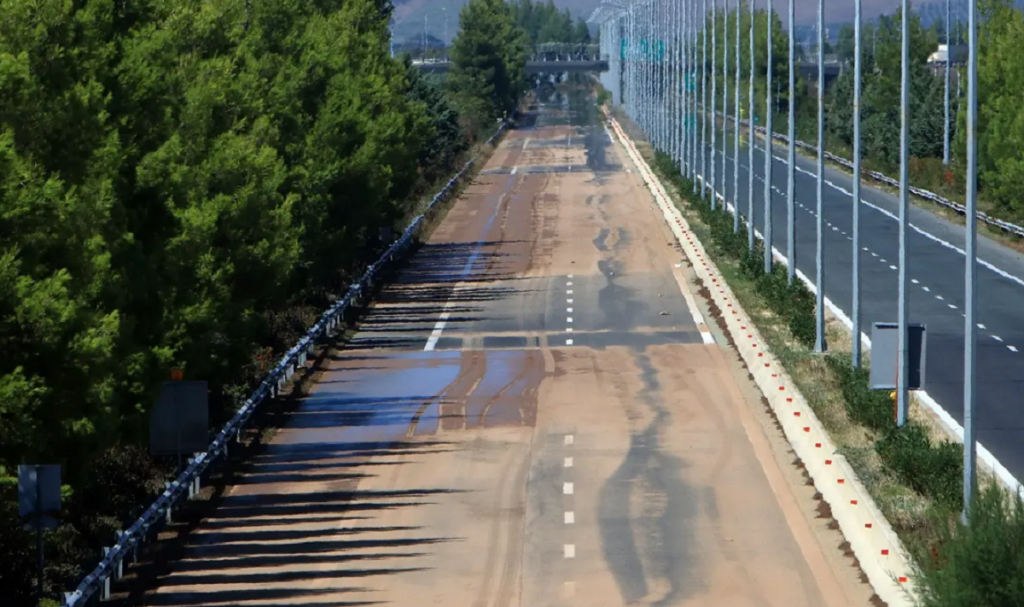 Ανοίγει σήμερα στις 17:00 η ΠΑΘΕ – Από μια λωρίδα και στις δυο κατευθύνσεις η κυκλοφορία