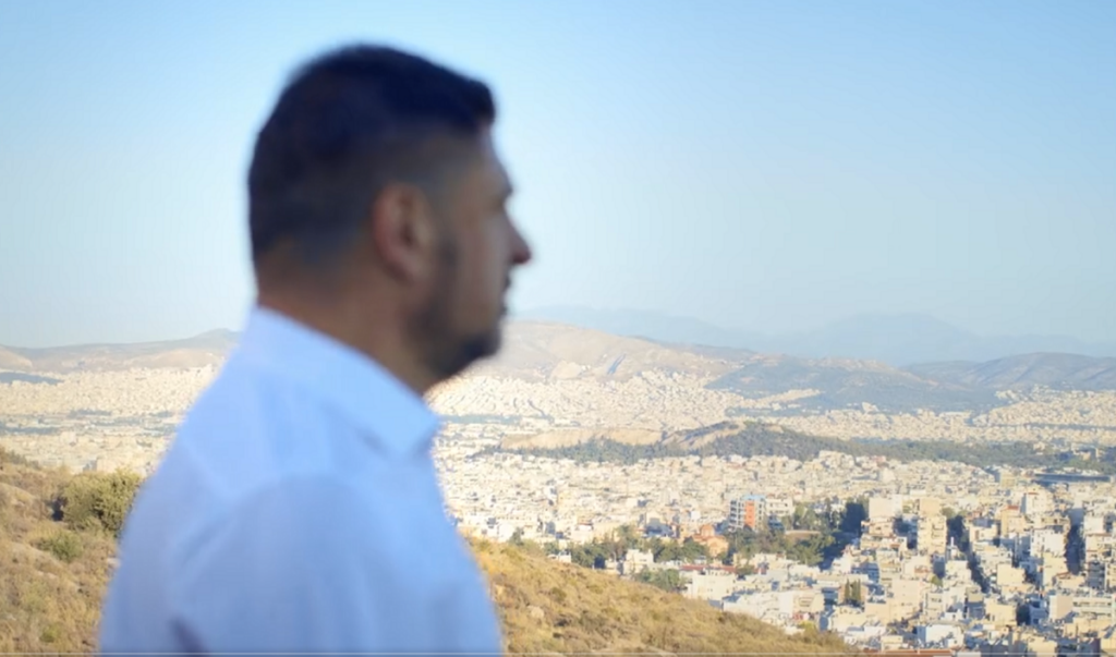 Το πρώτο σποτ της υποψηφιότητας του Νίκου Χαρδαλιά – «Τα μεγάλα λόγια σβήνουν, οι πράξεις ποτέ»