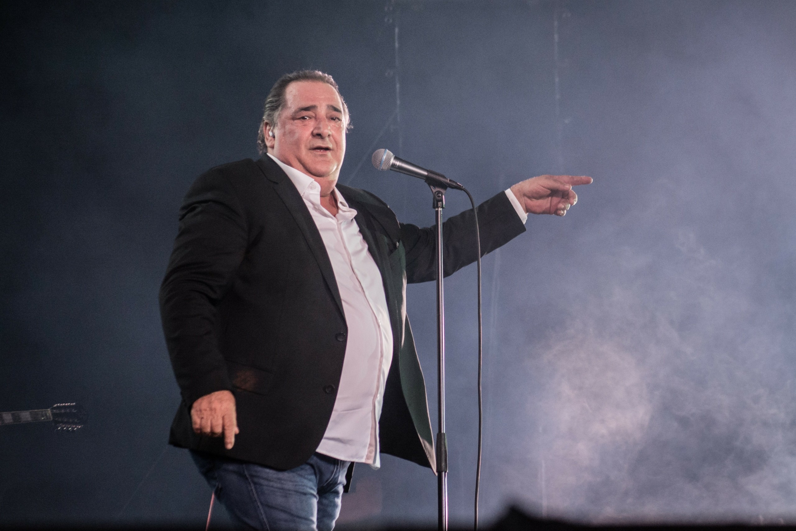Σπαρακτικό το «αντίο» γνωστών καλλιτεχνών στον Βασίλη Καρρά – «Ήσουν μεγάλος δάσκαλος»