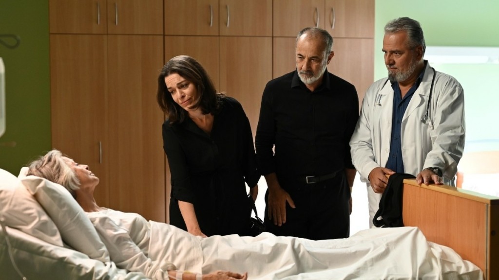 Σασμός – Τρίτη (24/10): Ματαιώνεται ο γάμος Αργυρώς – Αστέρη λόγω της κρίσιμης κατάστασης της γιαγιάς Ειρήνης
