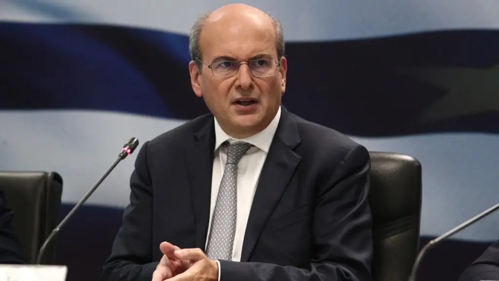 Χατζηδάκης: «Το φορολογικό νομοσχέδιο είναι δίκαιο και καταπολεμάει τη φοροδιαφυγή»