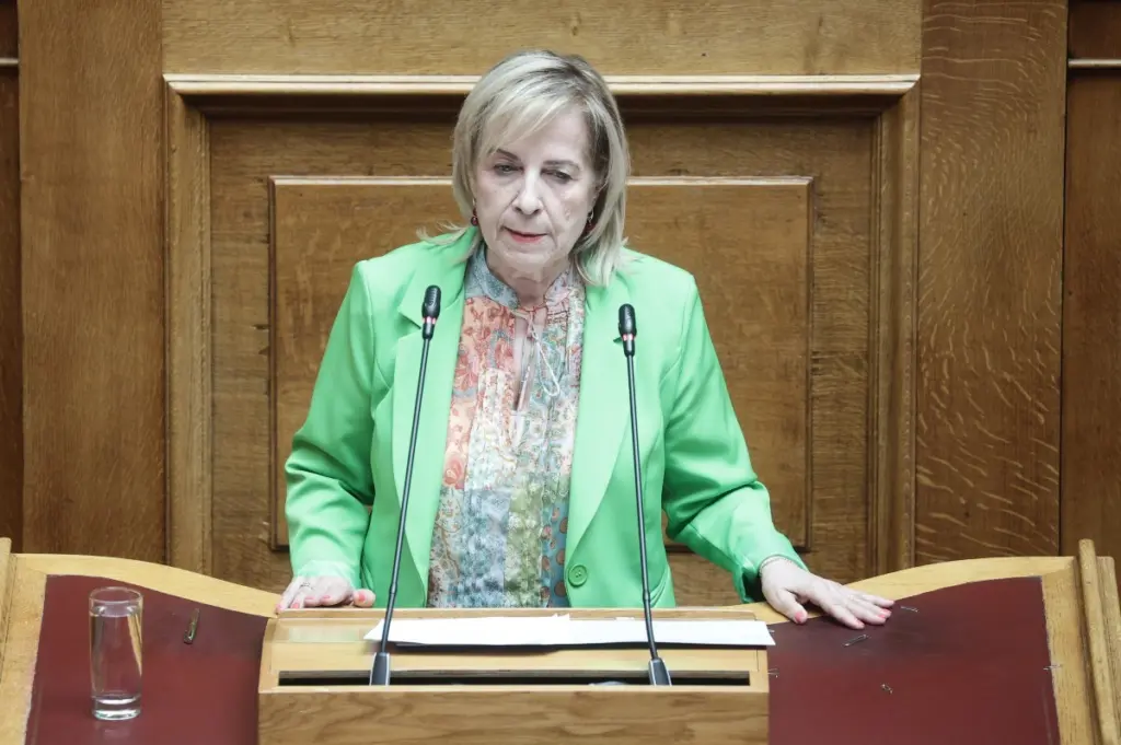 Πλεύση Ελευθερίας: Αποχωρεί και η Αρετή Παπαϊωάννου – Με πόσους βουλευτές μένει η Ζωή Κωνσταντοπούλου