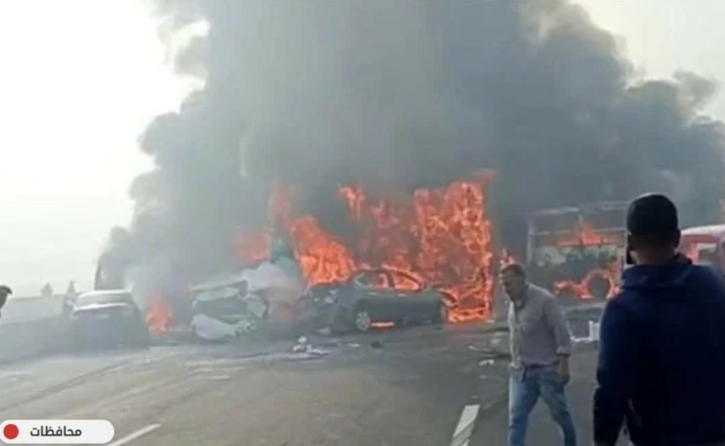 Καραμπόλα σοκ στην Αίγυπτο – Τουλάχιστον 35 νεκροί και δεκάδες τραυματίες (vid)