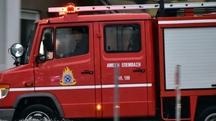 Φωτιά τώρα στο Ηράκλειο Κρήτης σε δύσβατο σημείο