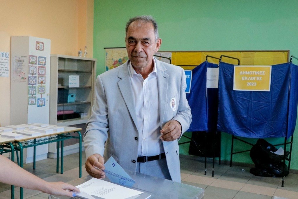 Ψήφισε στου Ρέντη ο Γιώργος Ιωακειμίδης – “Την άλλη Κυριακή θα είμαστε πάλι εδώ”