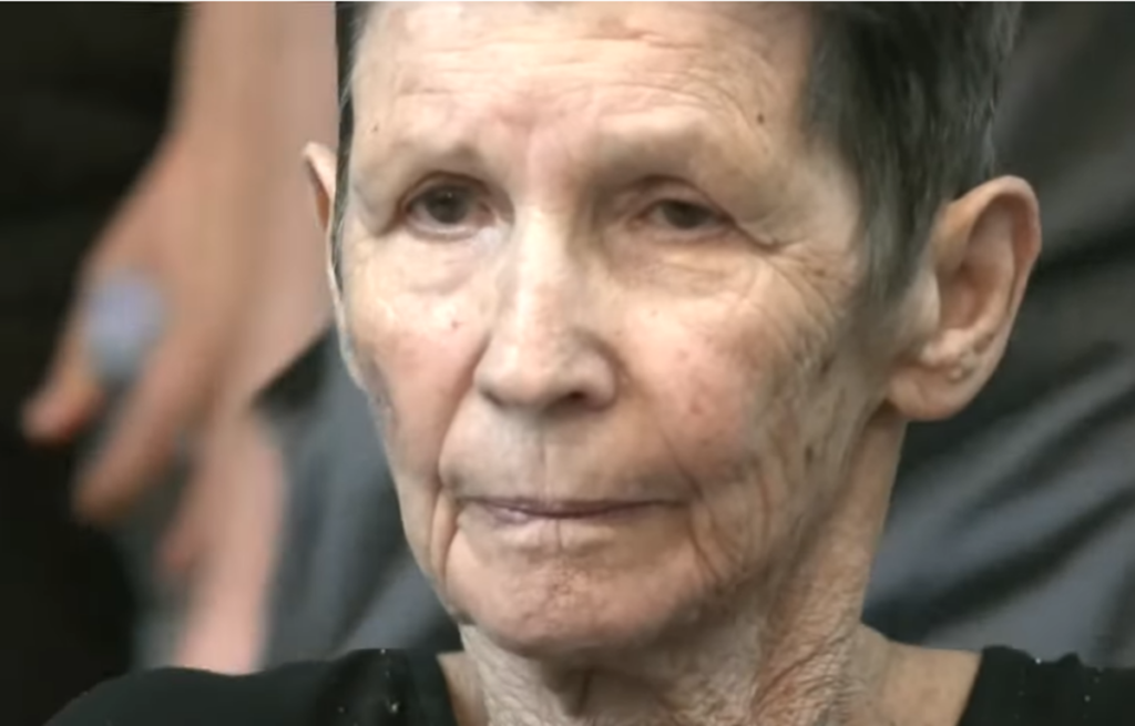 «Πέρασα μια κόλαση» – Συγκλονίζει η 85χρονη που ήταν όμηρος της Χαμάς