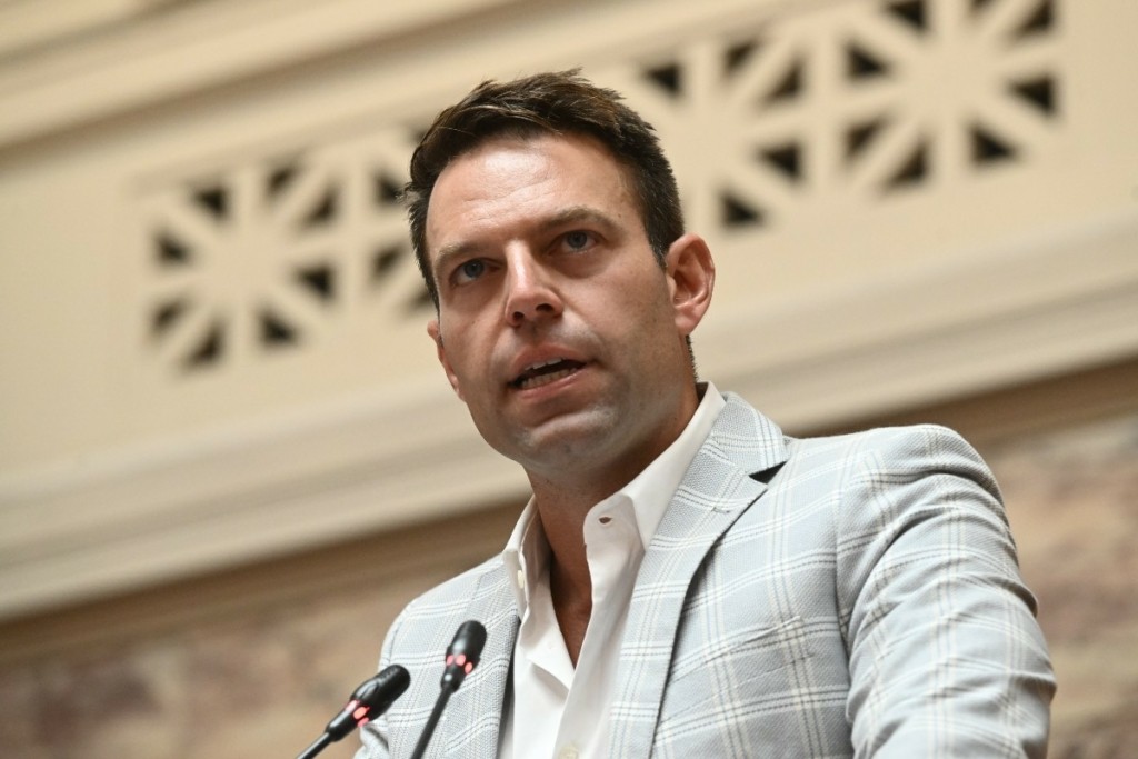 ΣΥΡΙΖΑ: Προβλήματα με το «καλημέρα» Κασσελάκη στην ΚΟ – Με 28 «ναι» και 16 λευκά πέρασαν οι προτάσεις του