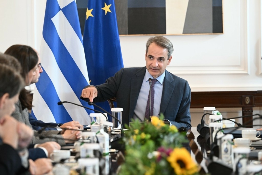 Μητσοτάκης σε υπουργούς: «Πρώτα να βουτάμε τη γλώσσα μας στο μυαλό και μετά να μιλάμε»