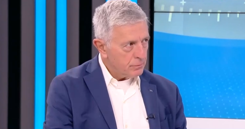 Στέλιος Κούλογλου μετά την αποχώρηση: “Ο ΣΥΡΙΖΑ από ροκ έγινε ποπ και τώρα πάμε να το γυρίσουμε σε καλαματιανό”