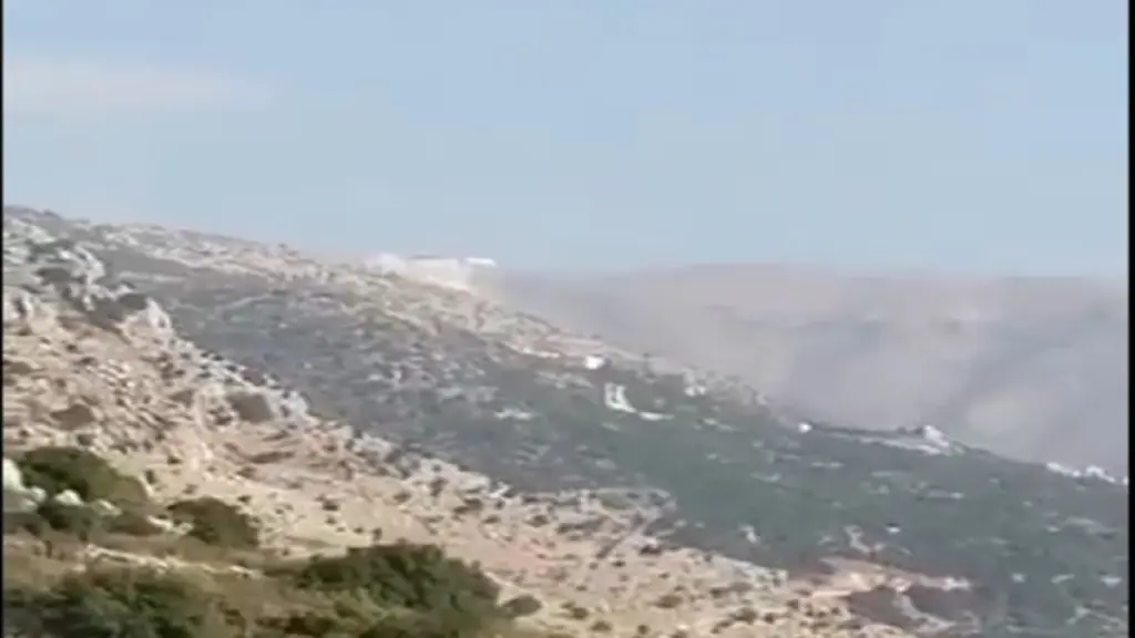 Η Χεζμπολάχ χτύπησε με ρουκέτες ισραηλινά θυλάκια στα σύνορα του Λιβάνου (vid)