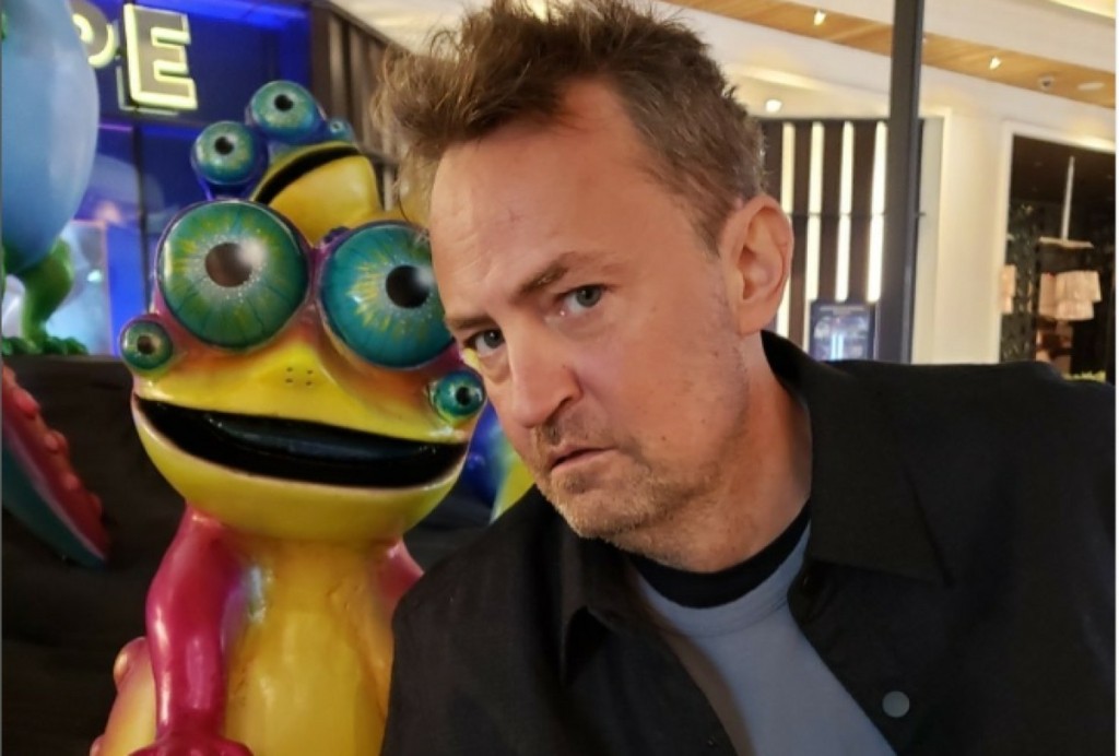 Τραγική ειρωνία – Η τελευταία ανάρτηση του Matthew Perry από το τζακούζι που βρέθηκε νεκρός