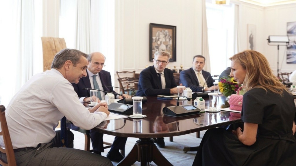 Συναντήθηκε με το προεδρείο της Ένωσης Ελλήνων Εφοπλιστών ο Μητσοτάκης