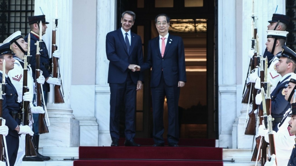 Συνάντηση Μητσοτάκη με τον κορεάτη ομόλογό του – Η ενίσχυσης της διμερούς οικονομικής συνεργασίας στο επίκεντρο