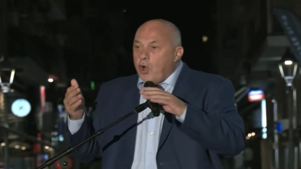 Ομοφοβικός οχετός από Μπέο: «Κασσελάκη θες να υιοθετούμε παιδιά για να παράγουμε π….ς»