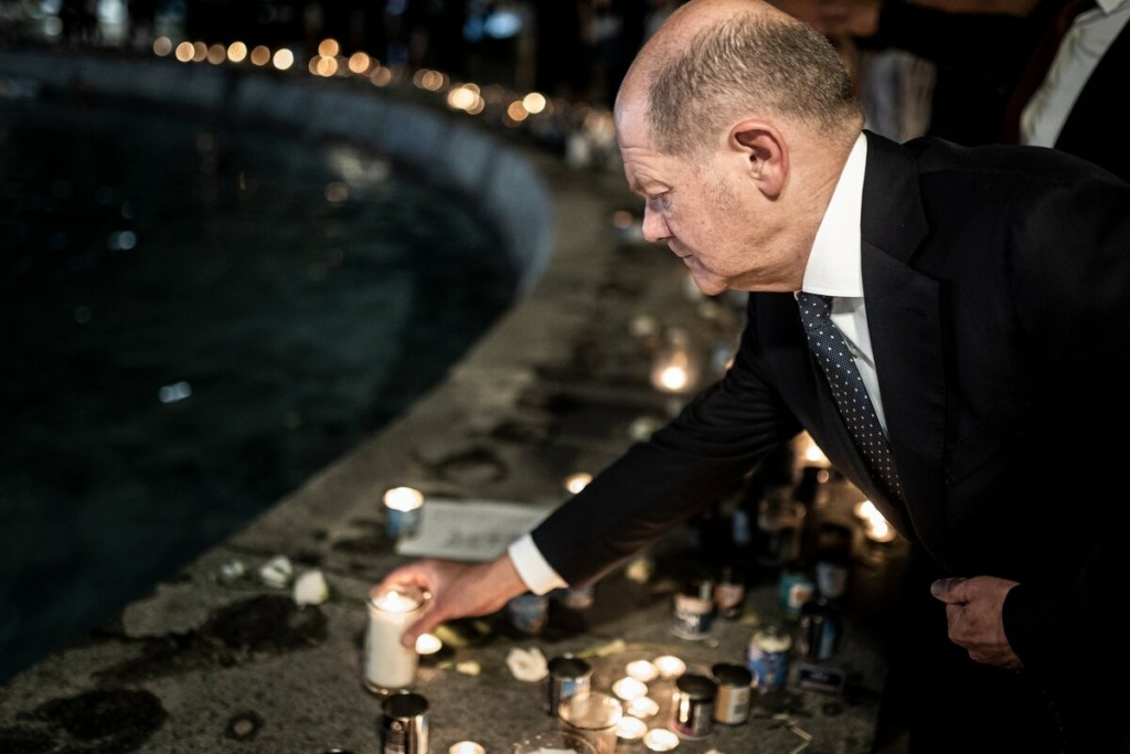 Σολτς για μολότοφ σε συναγωγή: Ο αντισημιτισμός δεν έχει θέση στη Γερμανία