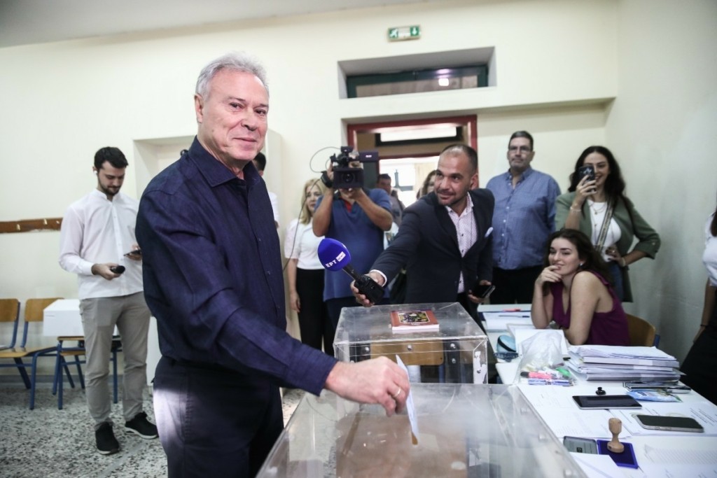 Έψαχνε τα ψηφοδέλτια ο Σγουρός – Ζητά παρέμβαση εισαγγελέα