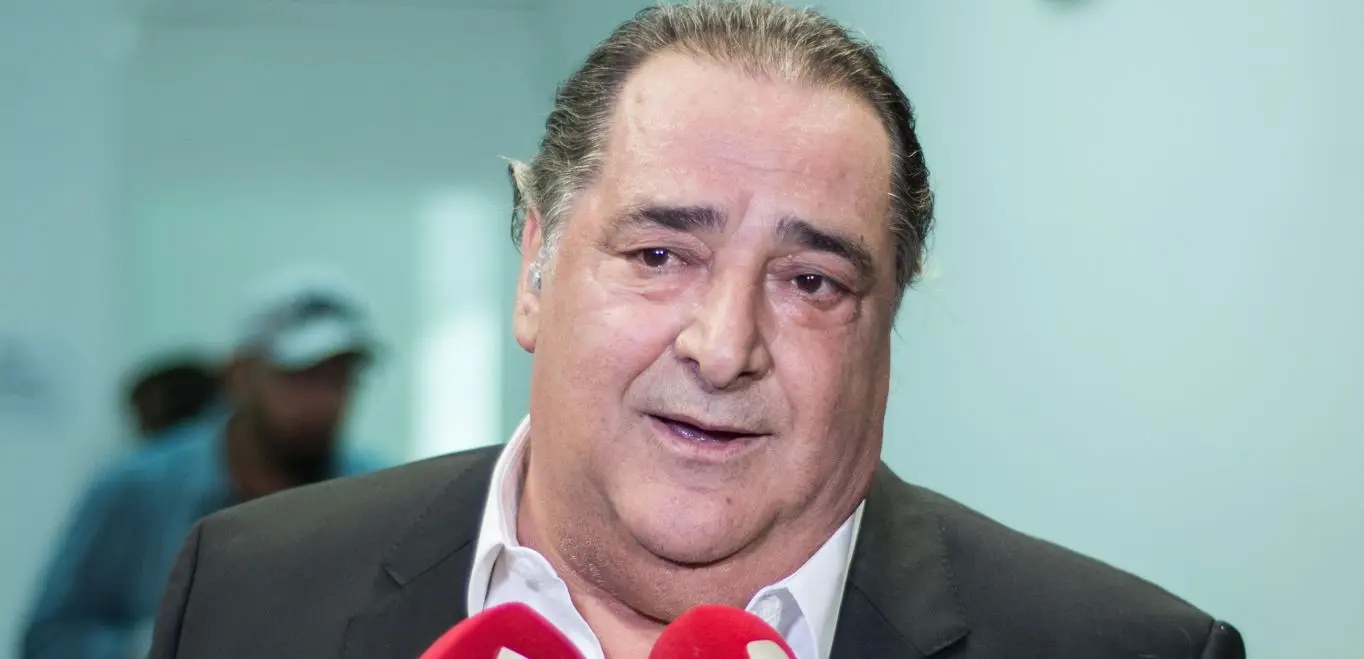 Βασίλης Καρράς: Το πρώτο βράδυ στο σπίτι του μετά το εξιτήριο και η έκκληση της συζύγου του (vid)