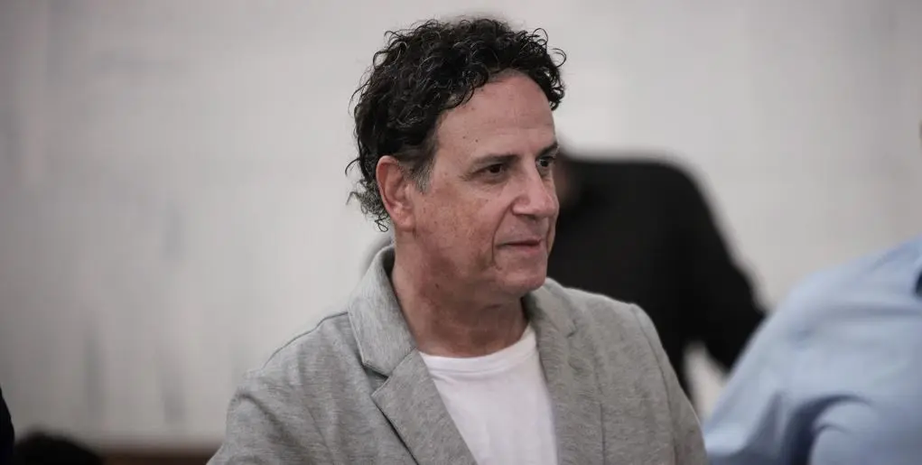 Χάρης Ρώμας: Ο γάμος στο εξωτερικό που κράτησε σχεδόν δύο χρόνια (vids)