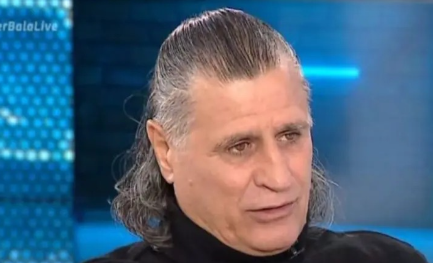 Νίκος Βαμβακούλας – Το βιογραφικό, η ηλικία, η σύζυγος, οι 2 γάμοι, τα παιδιά και η σχέση με το ποδόσφαιρο