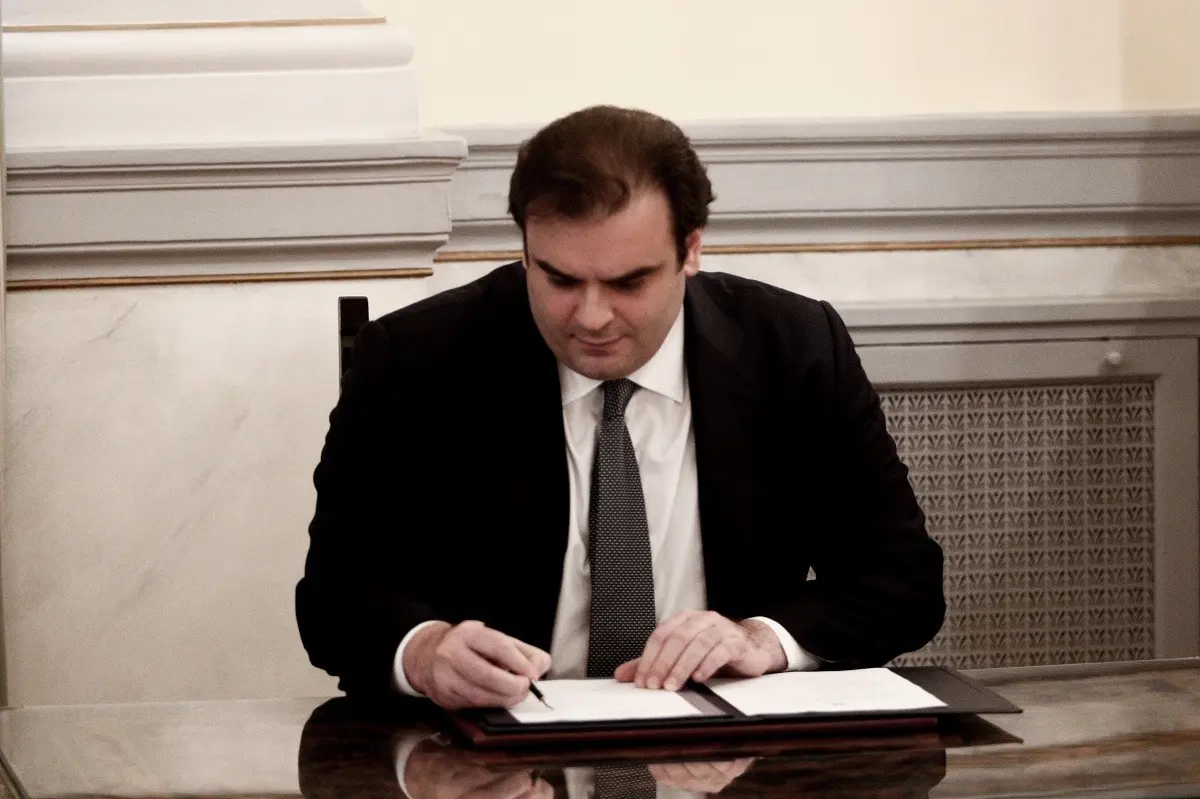 Πιερρακάκης: «Η τεχνητή νοημοσύνη είναι η μεγάλη πρόκληση της εποχής μας και στην εκπαίδευση»