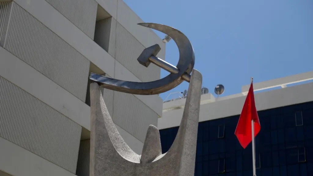 ΚΚΕ: Πλήρης προσκόλληση της κυβέρνησης σε πολιτική που οδηγεί τους κτηνοτρόφους της Λέσβου σε απόγνωση