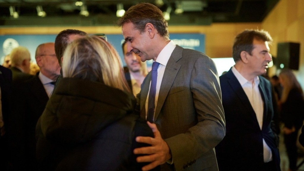 Μήνυμα Μητσοτάκη σε Σούνακ: «Δεν θα μπλέξουμε στην εσωτερική πολιτική της Βρετανίας»