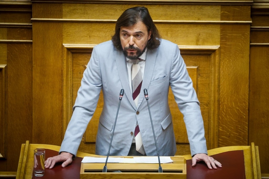 ΣΥΡΙΖΑ για Πέτρο Παππά: Πάντα θα κουβαλά το στίγμα του πρόθυμου αποστάτη – Μπροστάρης και υλοποιητής στο σχέδιο ρευστοποίησης
