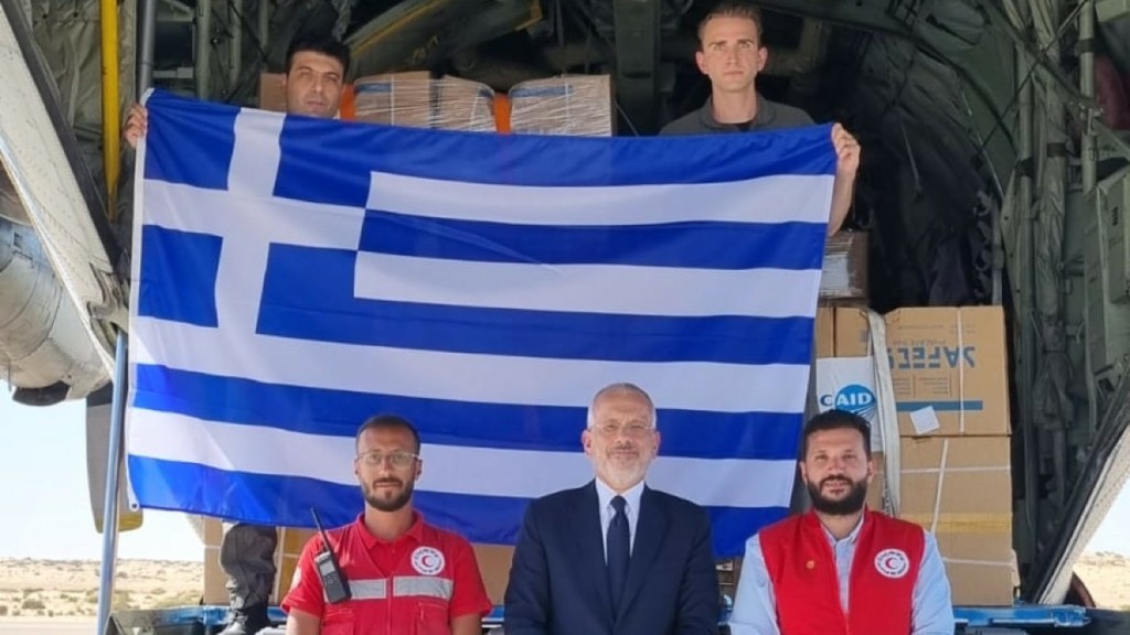 Προσγειώθηκε στην Αίγυπτο το ελληνικό C-130 με ανθρωπιστική βοήθεια για τη Γάζα